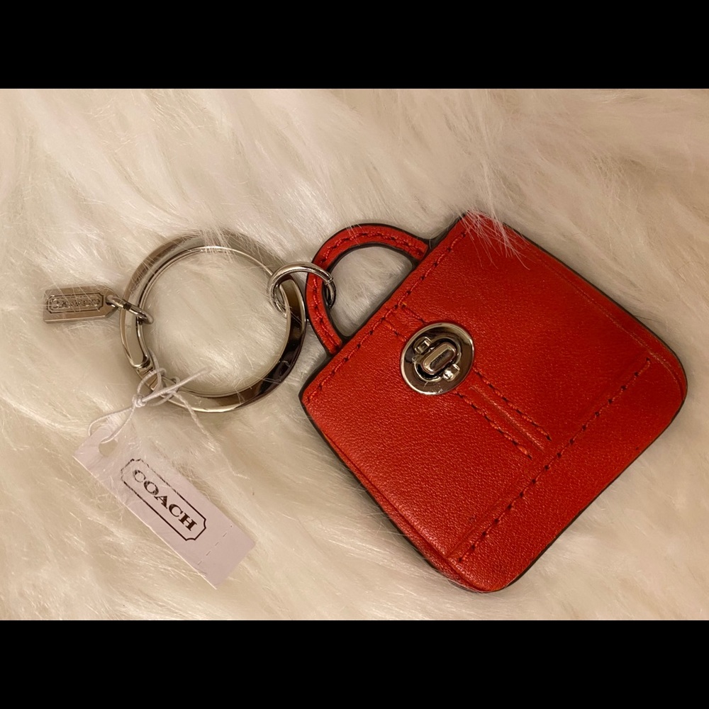 NWT Coach Mini Turnlock Purse Coin Bag Purse Charm